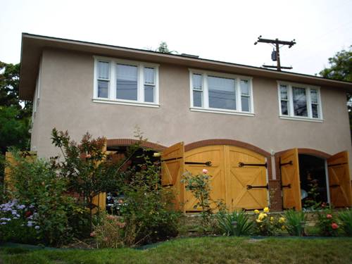 New Carriage House on Dupont Street